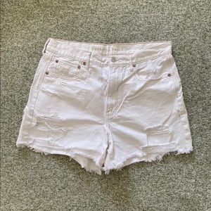 American Eagle 90’s Boyfriend Shorts